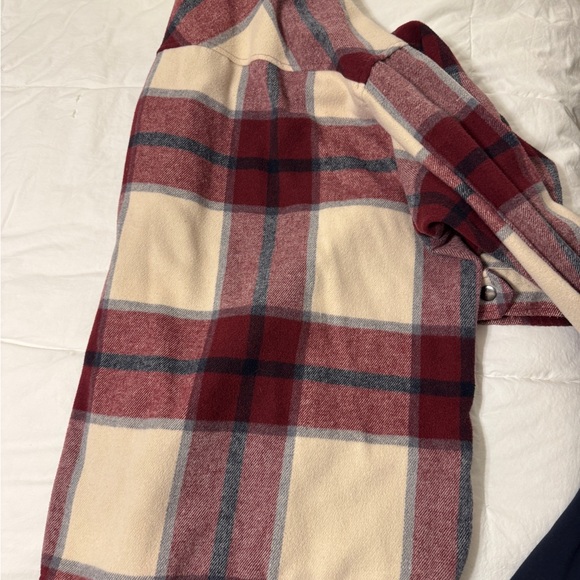 Oversized Shacket - Picture 8 of 9